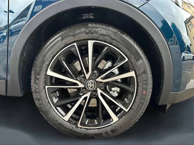 Toyota C-HR 2.0 HEV Style 4x4