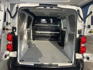 Opel Vivaro Cargo 3.1t M 2.0 CDTI 122 Enj