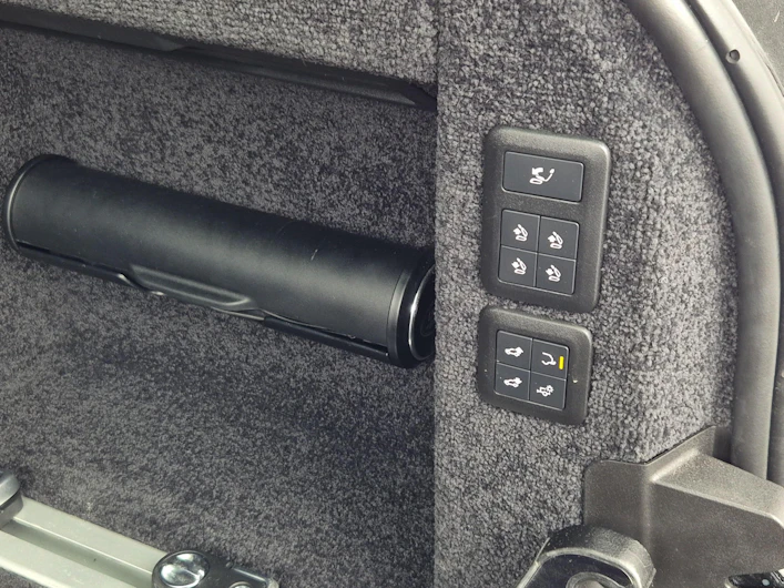 Fahrzeugbild LAND ROVER RANGE ROVER