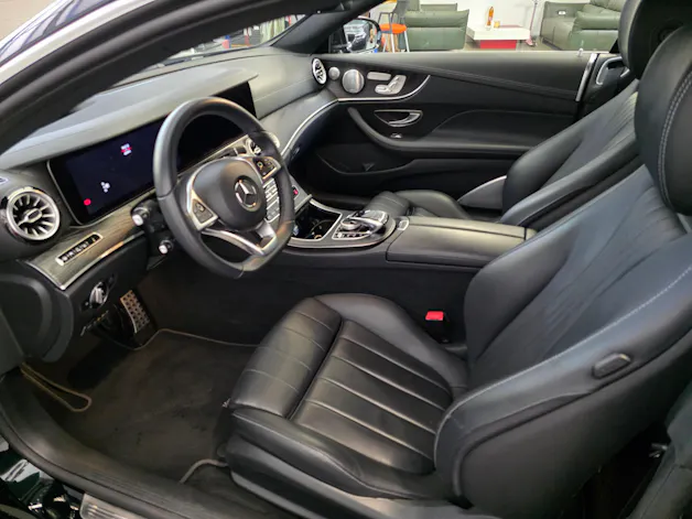Mercedes-Benz E 400 Coupé AMG Line 4 Matic 9G-Tronic