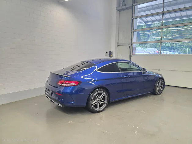 Mercedes-Benz C 220 d Coupé AMG Line 9G-Tronic
