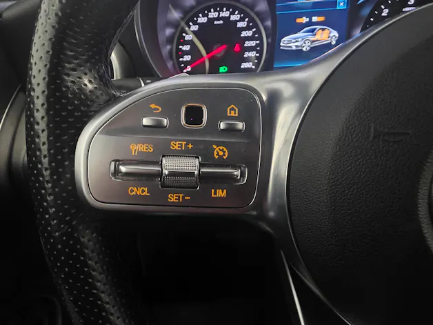 Mercedes-Benz C 220 d Coupé AMG Line 9G-Tronic