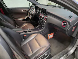 Mercedes-Benz A 250 AMG LINE Sport 4Matic 7G-DCT