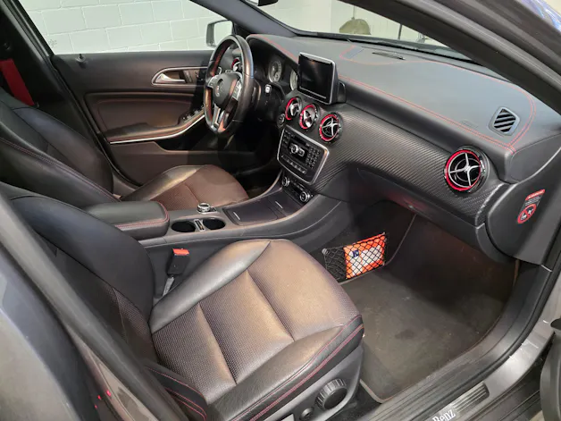 Mercedes-Benz A 250 AMG LINE Sport 4Matic 7G-DCT