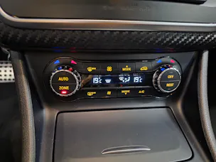 Mercedes-Benz A 250 AMG LINE Sport 4Matic 7G-DCT