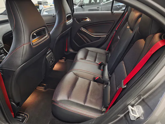 Mercedes-Benz A 250 AMG LINE Sport 4Matic 7G-DCT