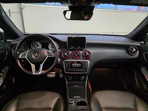 Mercedes-Benz A 250 AMG LINE Sport 4Matic 7G-DCT