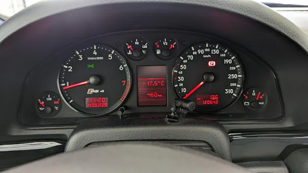 Audi RS4 Avant quattro