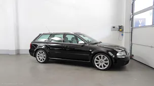 Audi RS4 Avant quattro