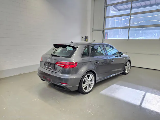 Audi A3 Sportback 35 TFSI S-Line Sportpaket