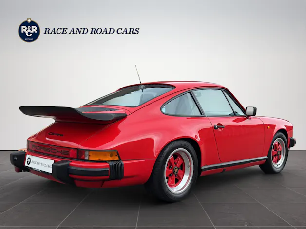 Porsche 911 Carrera