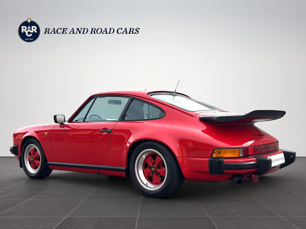 Porsche 911 Carrera