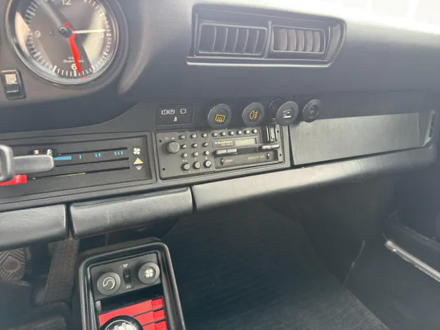 Porsche 911 Carrera