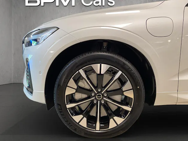 VOLVO XC60 T8 eAWD PluginHybrid Ultra Dark Geartronic