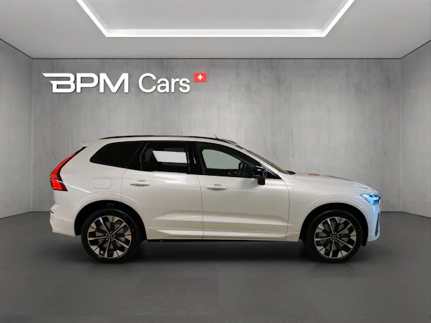 VOLVO XC60 T8 eAWD PluginHybrid Ultra Dark Geartronic