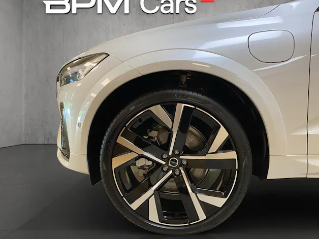 VOLVO XC60 T8 eAWD PluginHybrid Ultra Dark Geartronic
