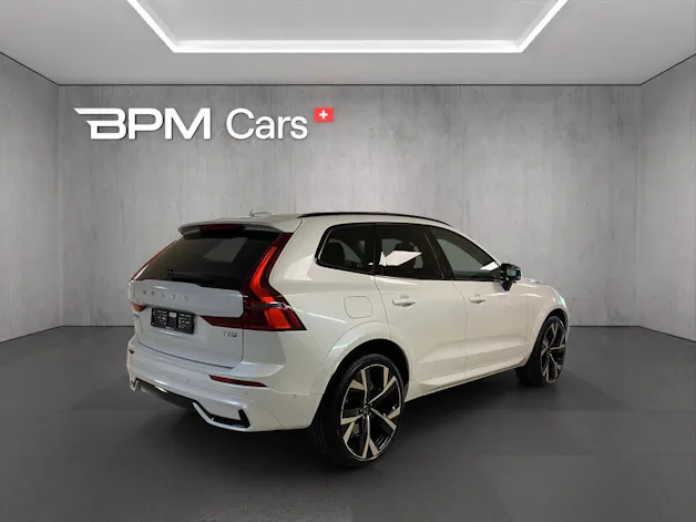 VOLVO XC60 T8 eAWD PluginHybrid Ultra Dark Geartronic