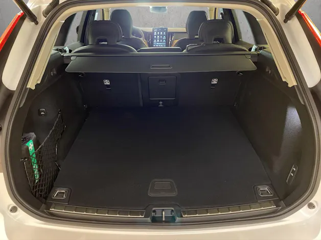 VOLVO XC60 T8 eAWD PluginHybrid Ultra Dark Geartronic