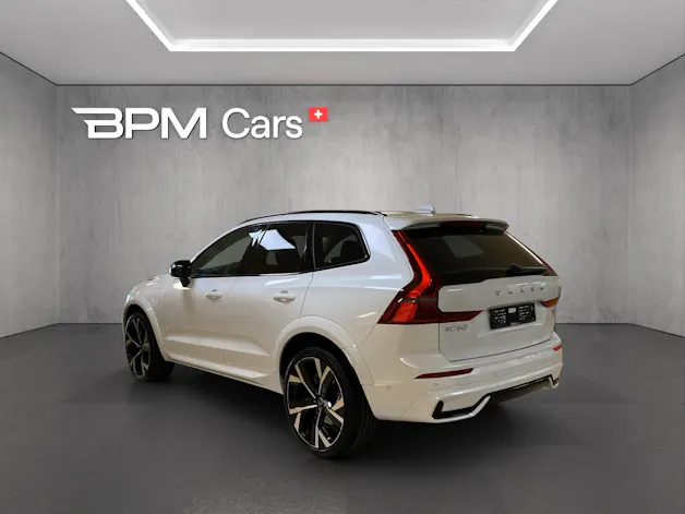 VOLVO XC60 T8 eAWD PluginHybrid Ultra Dark Geartronic