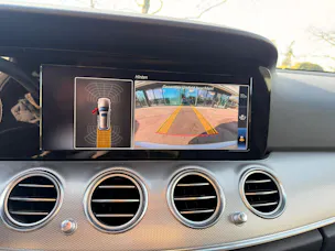 Mercedes-Benz E 200 Avantgarde 4 Matic 9G-Tronic