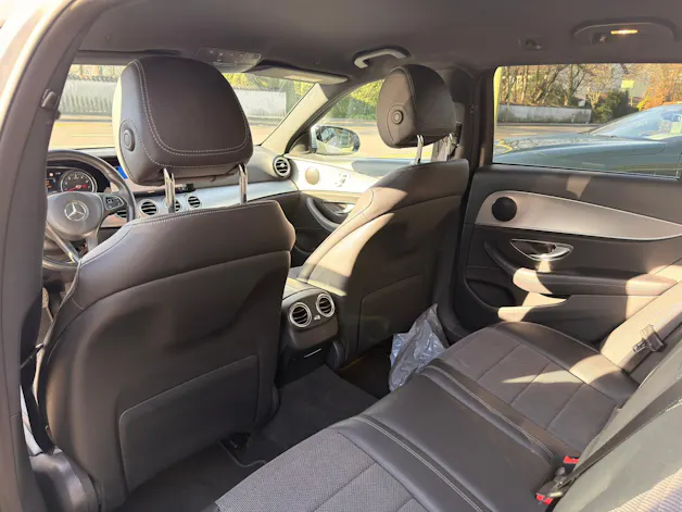 Mercedes-Benz E 200 Avantgarde 4 Matic 9G-Tronic