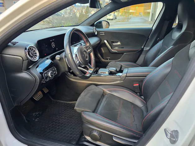 Mercedes-Benz A 200 AMG Line 7G-DCT