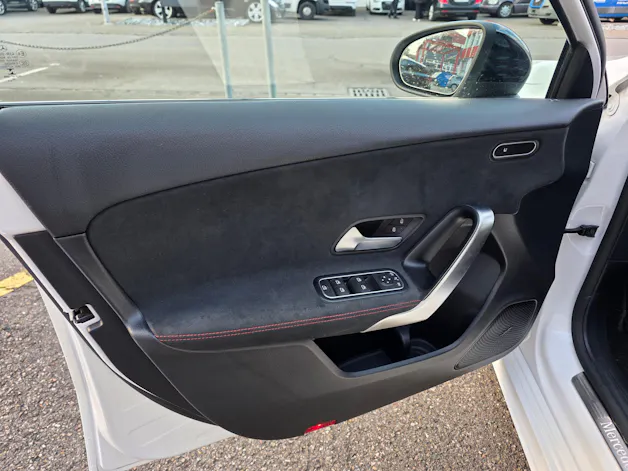 Mercedes-Benz A 200 AMG Line 7G-DCT