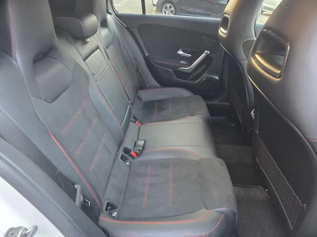 Mercedes-Benz A 200 AMG Line 7G-DCT