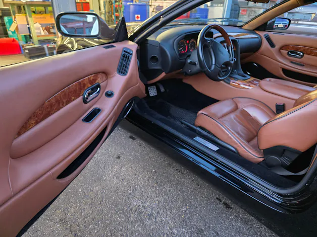 Aston Martin DB7 Volante