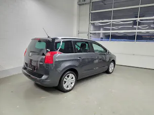 Peugeot 5008 1.6 16V T Sport Pack