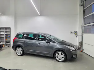 Peugeot 5008 1.6 16V T Sport Pack