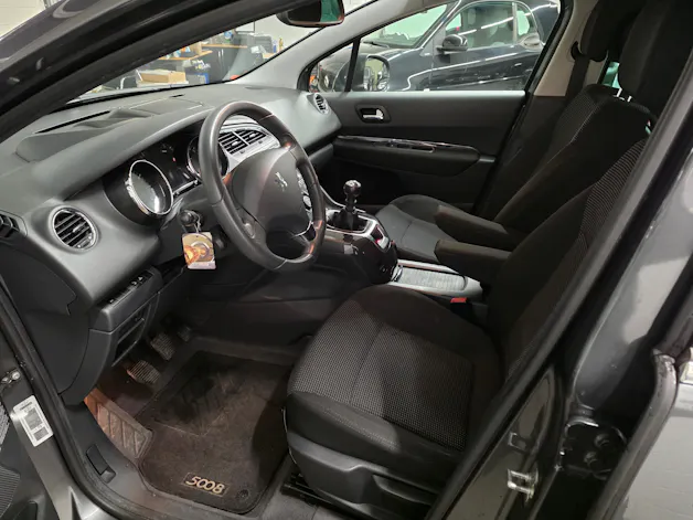 Peugeot 5008 1.6 16V T Sport Pack
