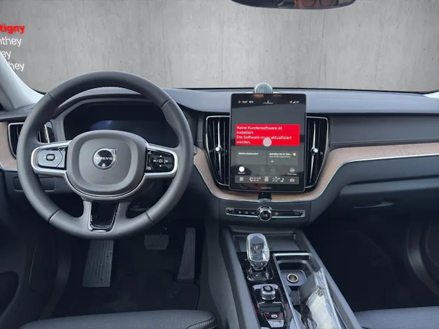 Volvo XC60 B5 Benzin Mild Hybrid AWD Ultra Dark Geartronic
