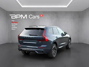 Volvo XC60 B5 Benzin Mild Hybrid AWD Ultra Dark Geartronic