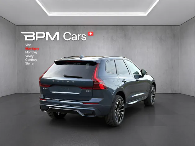 Volvo XC60 B5 Benzin Mild Hybrid AWD Ultra Dark Geartronic