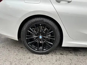 BMW 320d xDrive 48V Touring Steptronic M Sport