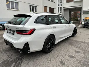 BMW 320d xDrive 48V Touring Steptronic M Sport