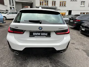 BMW 320d xDrive 48V Touring Steptronic M Sport