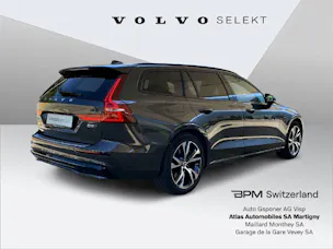 Volvo V60 2.0 B5 Plus Dark AWD