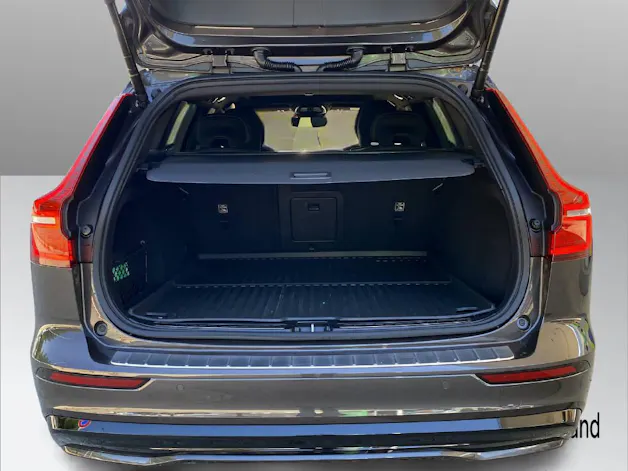 Volvo V60 2.0 B5 Plus Dark AWD
