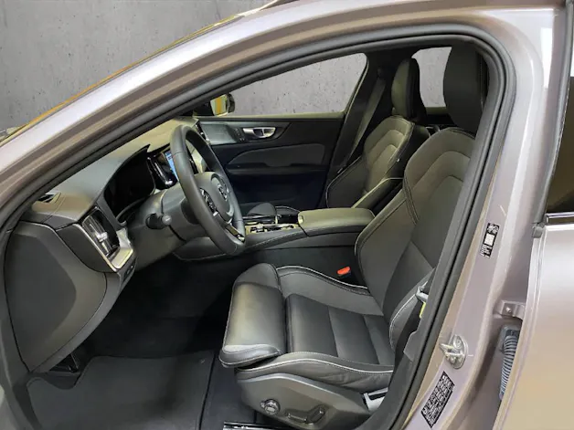 Volvo V60 2.0 T8 TE Ultra Dark eAWD