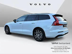 Volvo V60 2.0 T6 TE Plus Dark eAWD Business