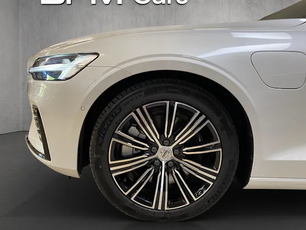 VOLVO V60 2.0 T6 TE Plus Dark eAWD Business