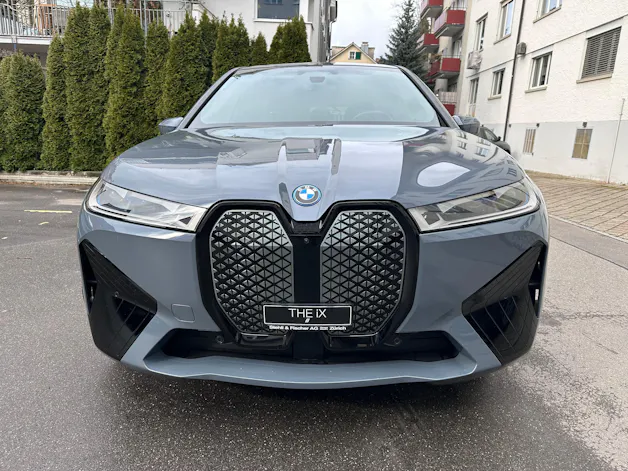 BMW iX M60