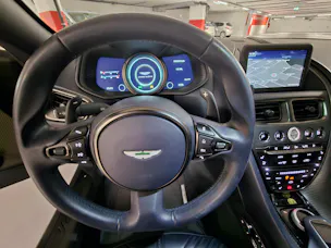 Aston Martin DB11 V8 Touchtronic 3