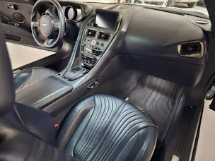 Aston Martin DB11 V8 Touchtronic 3