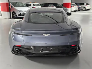 Aston Martin DB11 V8 Touchtronic 3