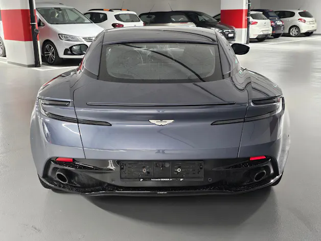 Aston Martin DB11 V8 Touchtronic 3