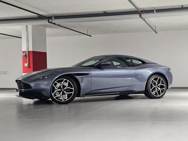 Aston Martin DB11 V8 Touchtronic 3
