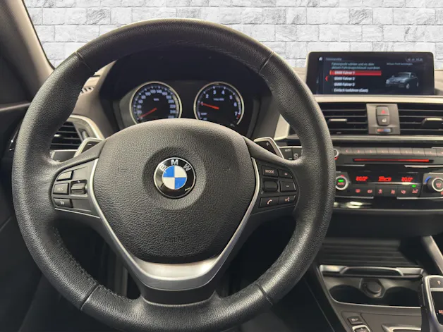 BMW 120i